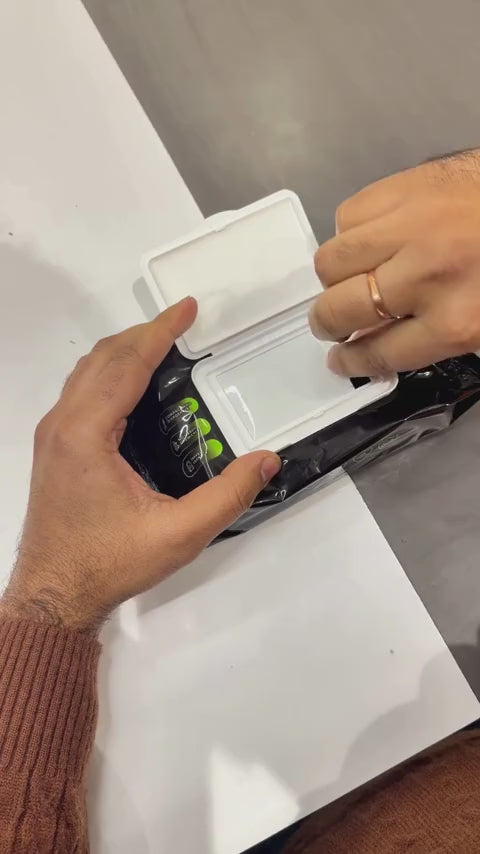 Helios On The Go Sneaker Care Kit with FREE 80 Sneaker Cleaning Wipes